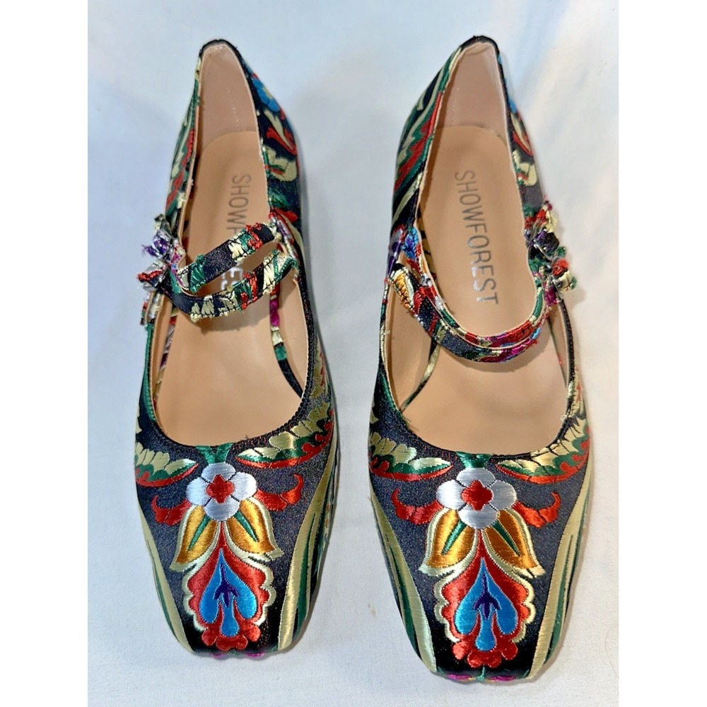 SHOWFOREST Women's 1" Heel  Double Strap Pumps Embroidered Size 7.5 US NWOB